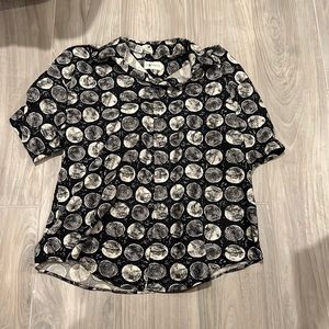 Black and White Men’s Button up. J.T. Beckett brand